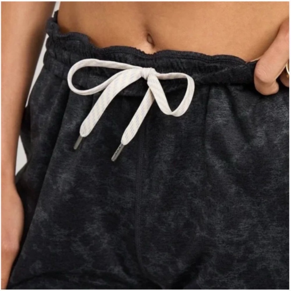 Vuori Boyfriend Jogger Charcoal Tortoise XS - Picture 2 of 11